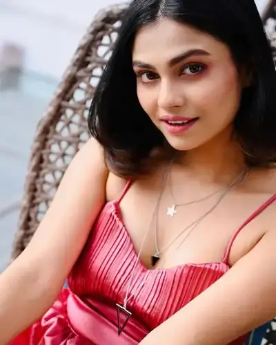 Escort Service Sushant Golf City